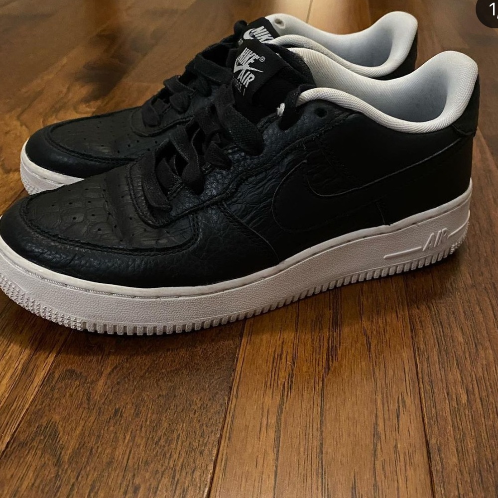 NIKE AIR-FORCE